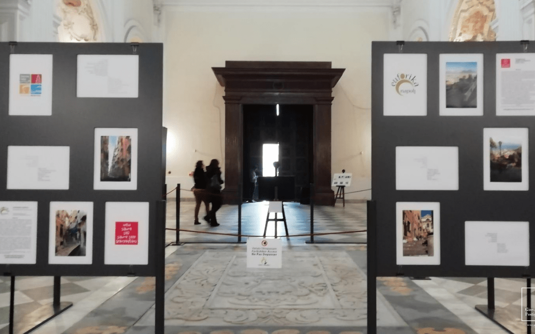 Le scale di Napoli, sinuose fotomodelle per un calendario